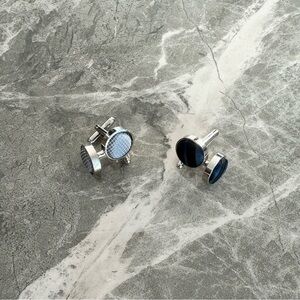 2 cufflinks